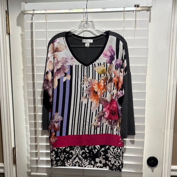 Christopher & Banks Tops - Christopher & Banks Floral Stripe V-Neck Tunic in Black, White & Pink